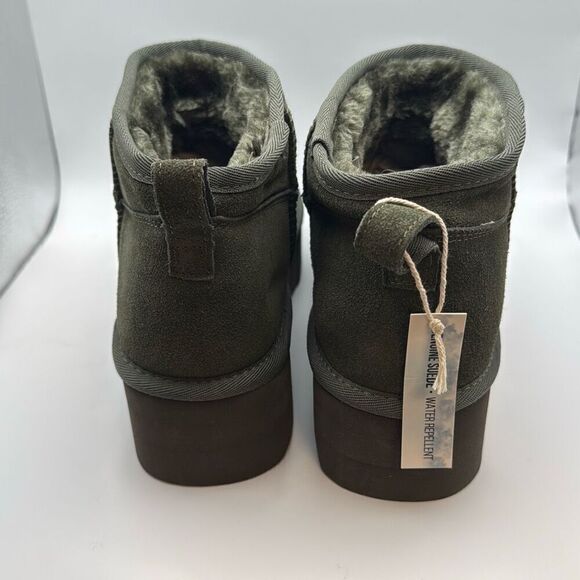 CUSHIONAIRE Hippy Womenβs Platform Ankle Bootsβ SIZE 9 OLIVE - Picture 4 of 7
